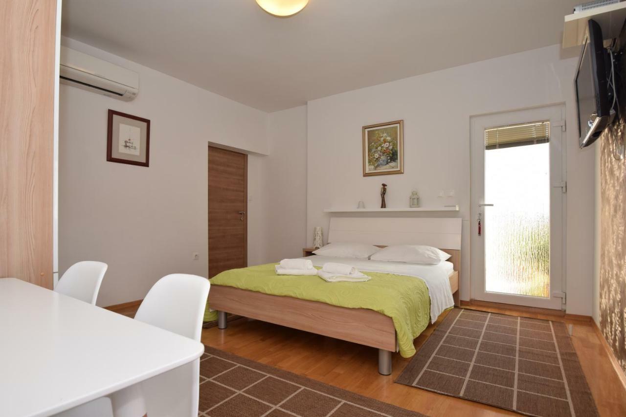 Apartment Smokrovic Starigrad Paklenica Exteriér fotografie